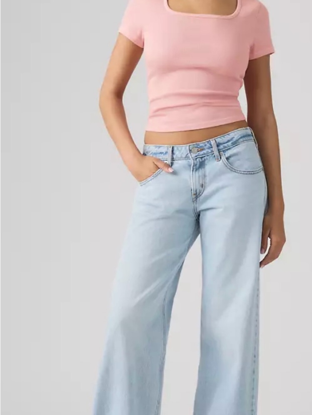 Low Rise Women’s Levi Jeans Size 32
